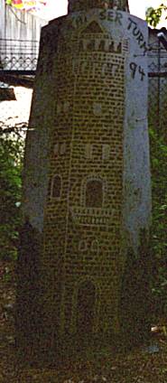 Schild mit einem gemalten Bild der alten Hnenburg