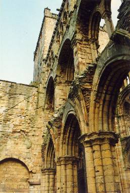 In der Jedburgh Abbey